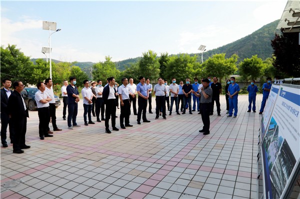 永利yl65335集团复工复产促增添项目观摩聚会与会职员走进绿色能源公司油气公司水情形公司陕北片区项目